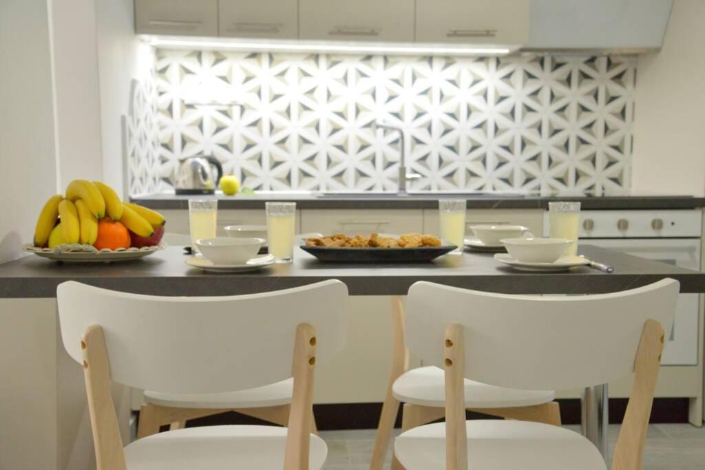 Alisahni Apartment Αδάμας Εξωτερικό φωτογραφία