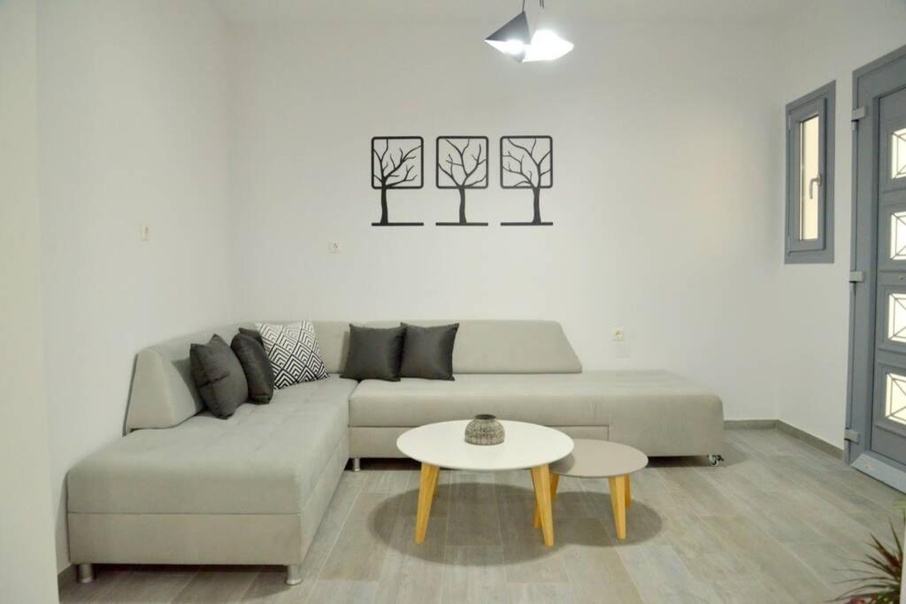 Alisahni Apartment Αδάμας Εξωτερικό φωτογραφία