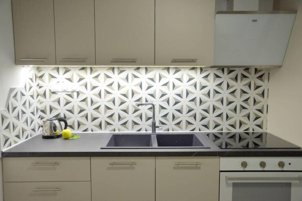 Alisahni Apartment Αδάμας Εξωτερικό φωτογραφία