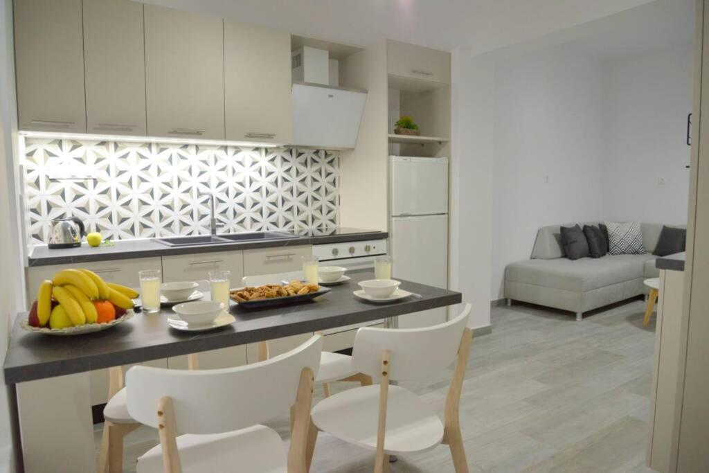 Alisahni Apartment Αδάμας Εξωτερικό φωτογραφία