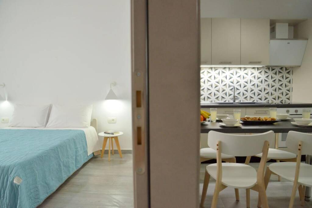 Alisahni Apartment Αδάμας Εξωτερικό φωτογραφία