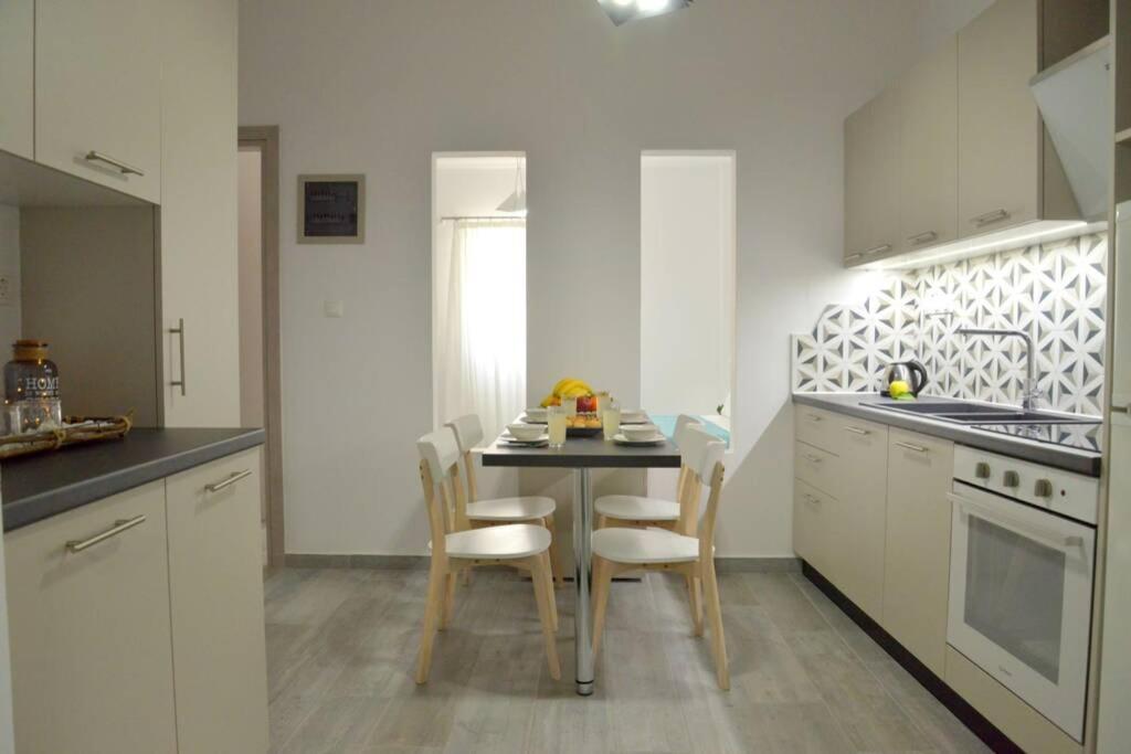 Alisahni Apartment Αδάμας Εξωτερικό φωτογραφία